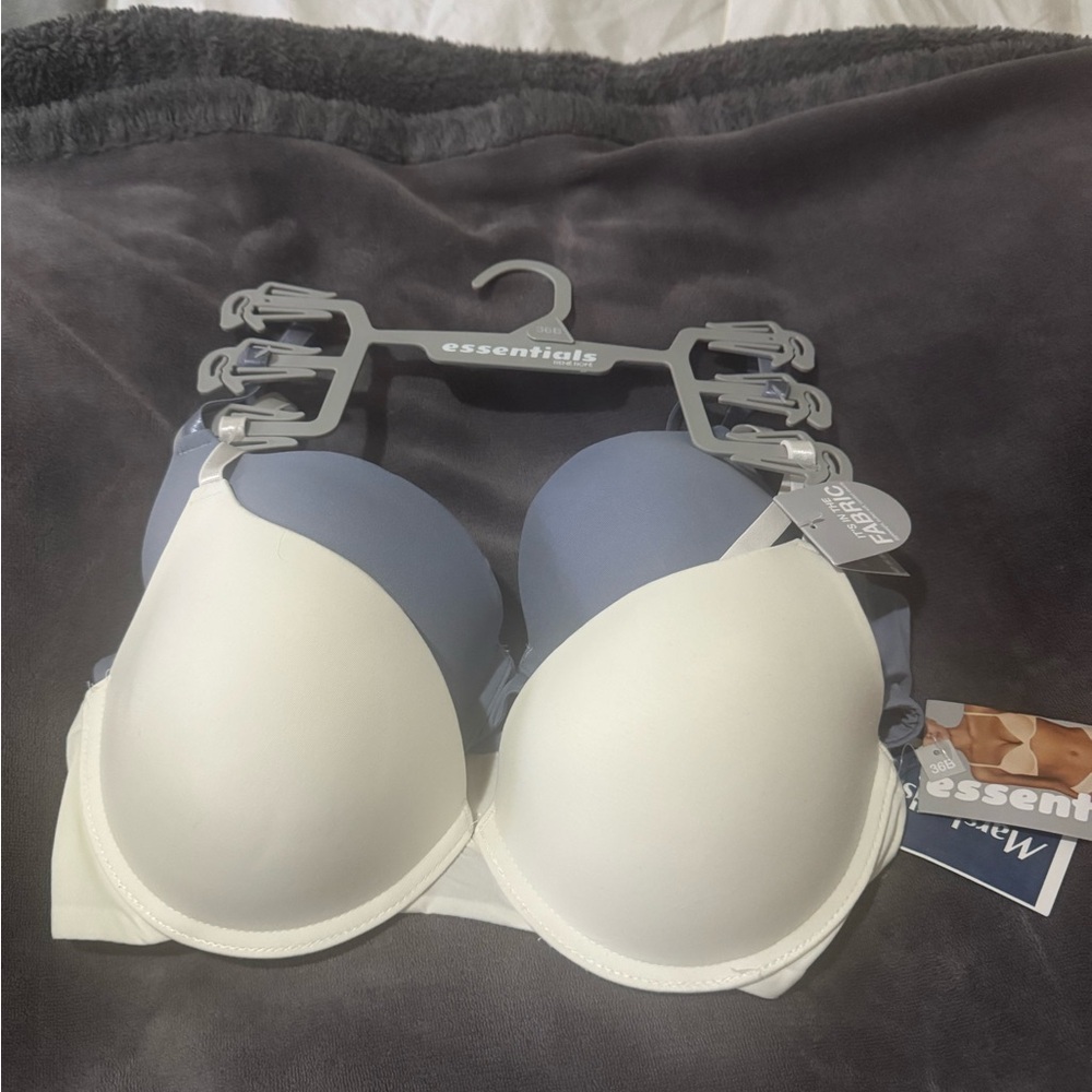 Essentials Women's Blue and White Bra